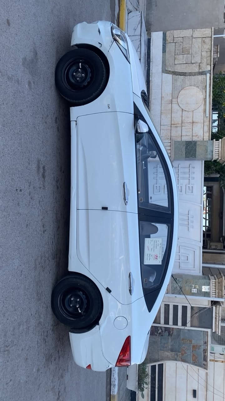 السلام عليكم اكسنت موديل 2011
خليجي حجم المحرك 1600دوش 
جاهز كير محرك تبريد تاخم تاير حداديه 
رقم بغداد سياره مكفوله مكاني بغداد حي الخضراء 
سعر   80  وبيها مجال تصال ***********
