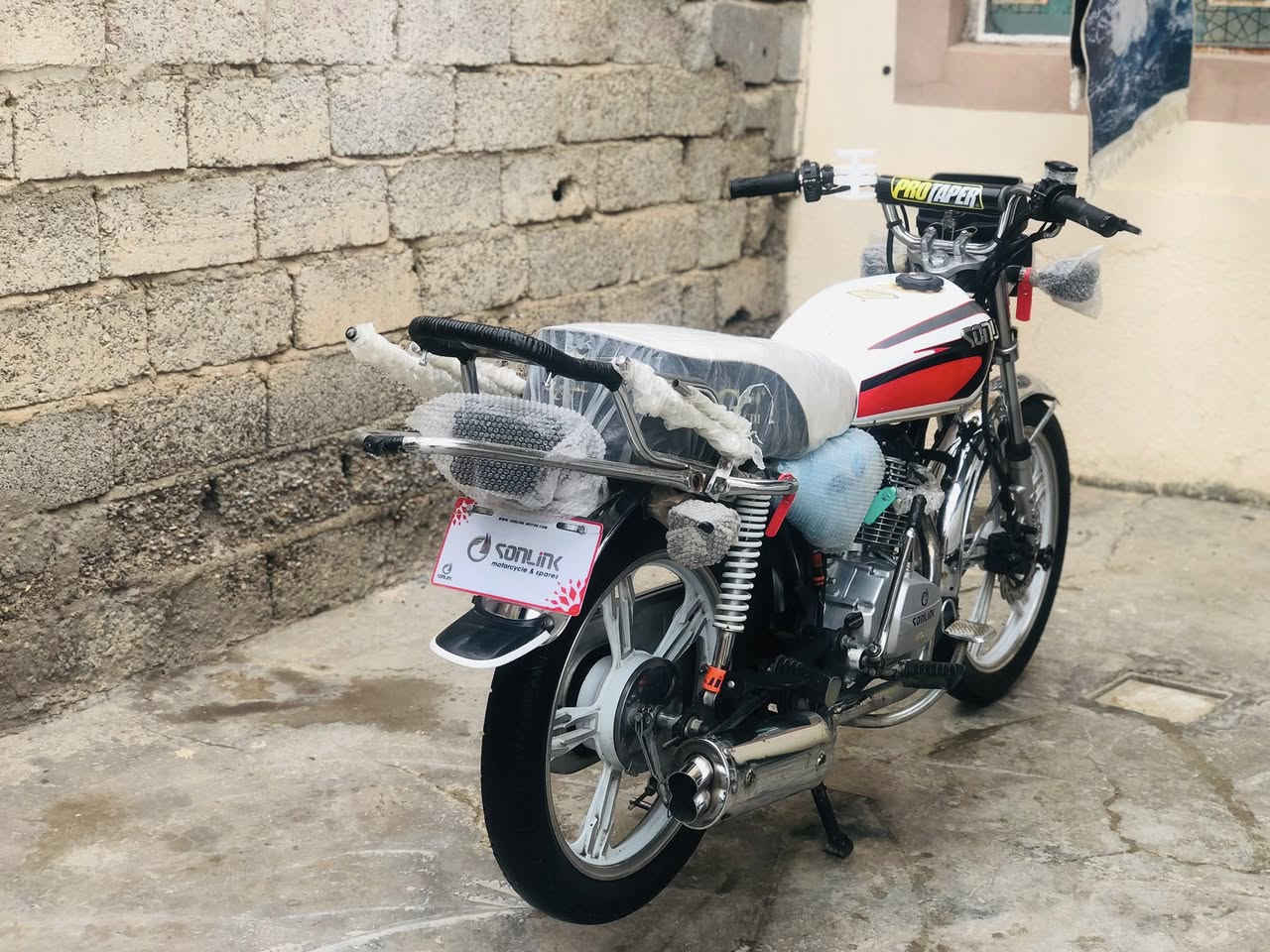 سلام عليكم دراجه للبيع سيفان موديل ٢٢شكل ٢٣دراجه كفاله من التاير لتاير نقص بس باتري سعر خاص مكان شهربان او مراوس فقط كير اتو ماتيك ما اراوس


**إذا كنت صاحب هذا الإعلان وتريد حذفه لأي سبب، رجاءا أرسل رسالة إلى الدعم الفني**