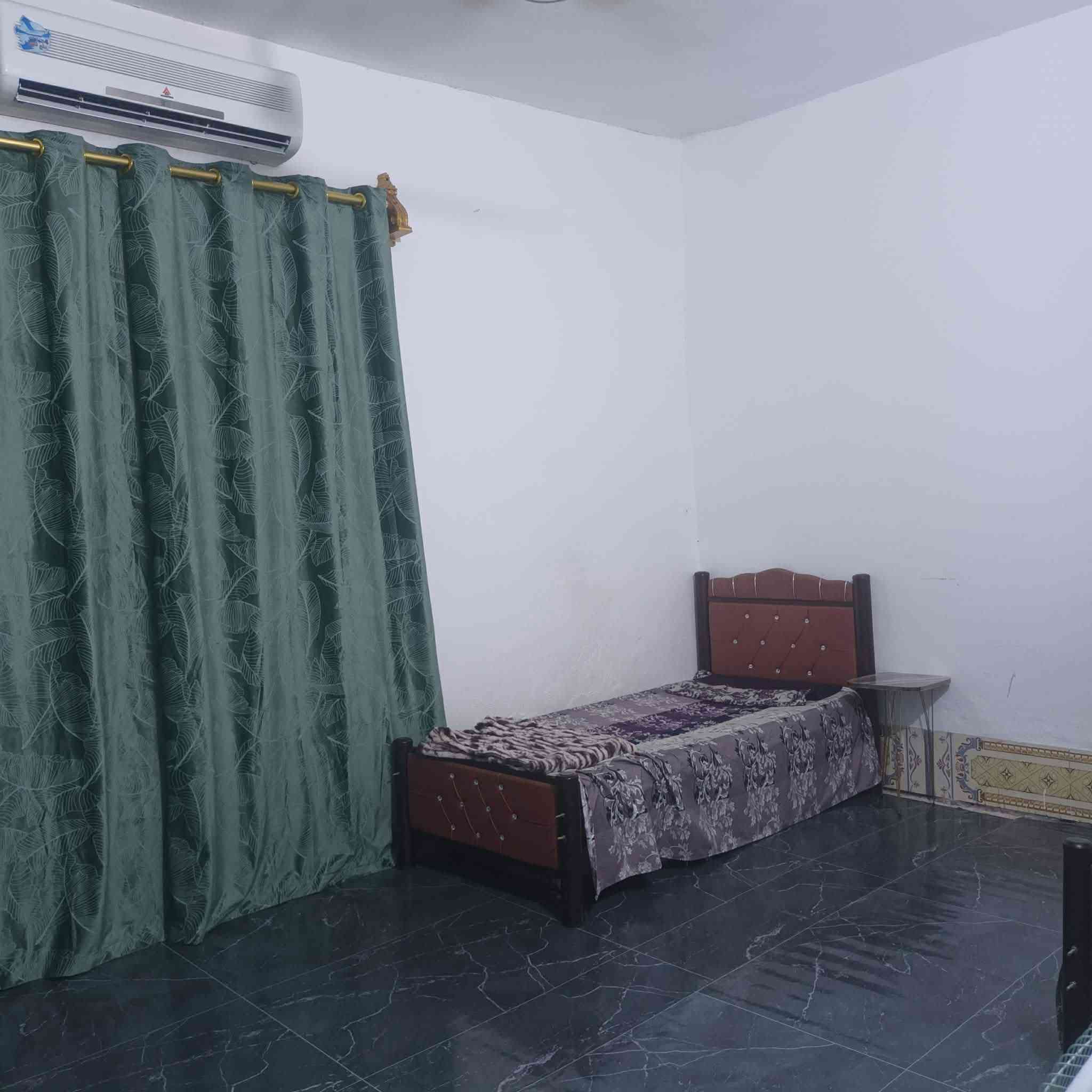 مكلف با النشر بيت للبيع نعما نيه حي الشهداء قرب اسواق فراس مساحه ٢٥٠ متر طابو صرف علي الشارع قرب صالون ختام سقف شيش بناء طابوق حديث غرفتين صاله استقبال مطبخ صحيات وطرمه جبيره استفسار خاص


**إذا كنت صاحب هذا الإعلان وتريد حذفه لأي سبب، رجاءا أرسل رسالة إلى الدعم الفني**
