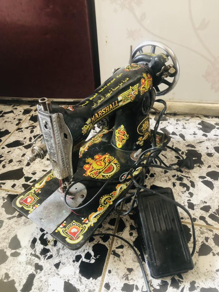 السلام عليكم غراض للبيع نضافه فول كلمن وسعره السنك نضافه 100‎%‎السعر 100وبي مجال بسيط المكائن الوحده ب50وبيهن مجال بسيط الدوشك ب85وبي مجال بسيط للاستفسار الاتصال ***********
