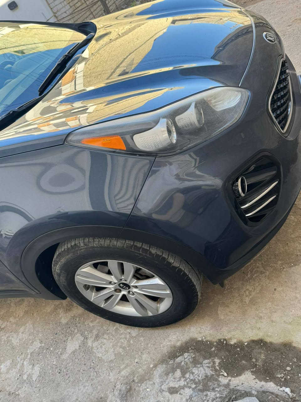 سبورتج موديل 2017
المحرك جي دي 2400
الدوشمه جديده 
تخم تايرات جديد
الدهن يتبدل اول باول
البانزين فقط محسن نديرلها
هاي صورها كبالكم نظيفه جدااا

قفلها من الاخير 145 ورقه مستعجل ع بيتعتها 

لظرف خاص

***********
