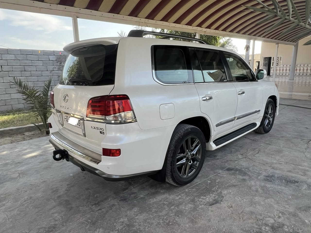 السلام وعليكم للبيع والمراوس لكزز 2015 مكفوله من الصبغ وتبديل رقم أربيل لاستفسار على هاذا الرقم ***********
