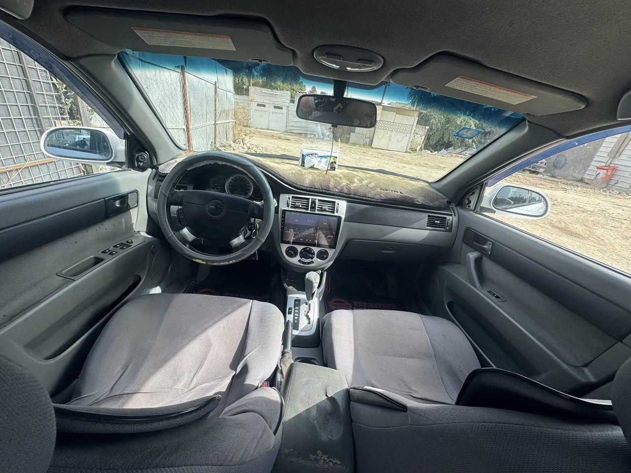 السلام عليكم اوبترا للبيع موديل 2012 اللون ابيض نظيفه مال بيت ماشيه 284 تبريد محرك كير خير من الله تخم تايرات جدد باتري جديد عليهة ادامه حلوه بيهة ملاحظات بسيطه فقط طخه اثر دراجه قبل كم يوم صارت مكان السياره بغداد الغزاليه رقم الهاتف *********** السعر 85 بيهة مجال
