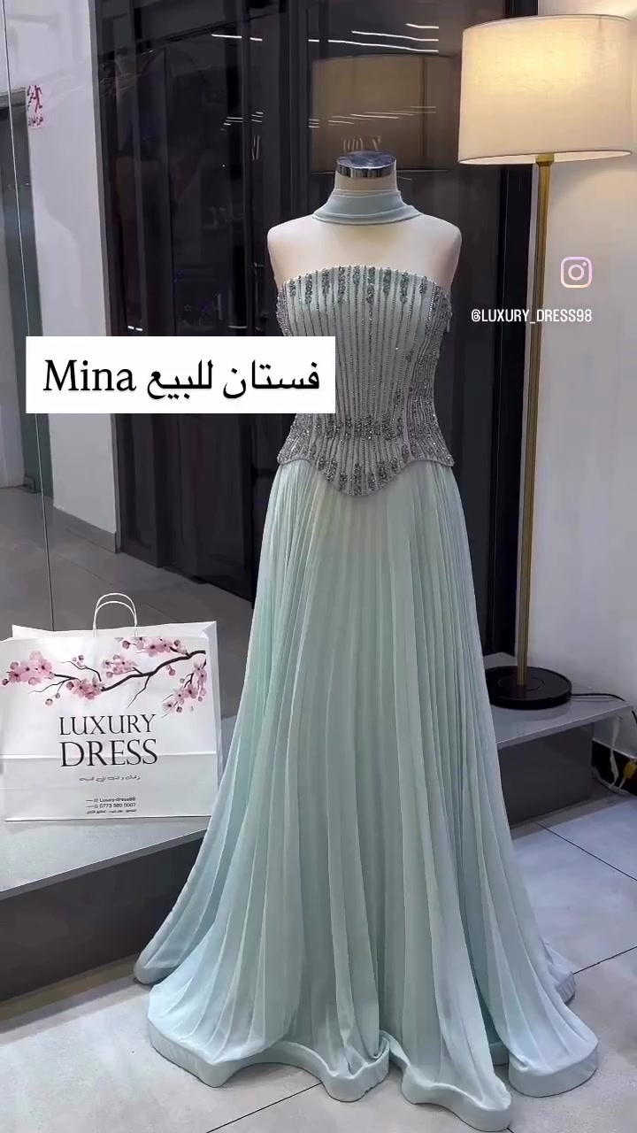 مرحبا 
عندي هذا الفستان من لكجري 
ابيعه ب ١٥٠ 
قياس ٤٤ ومصغر لل ٣٨ 
@masra__7


**إذا كنت صاحب هذا الإعلان وتريد حذفه لأي سبب، رجاءا أرسل رسالة إلى الدعم الفني**