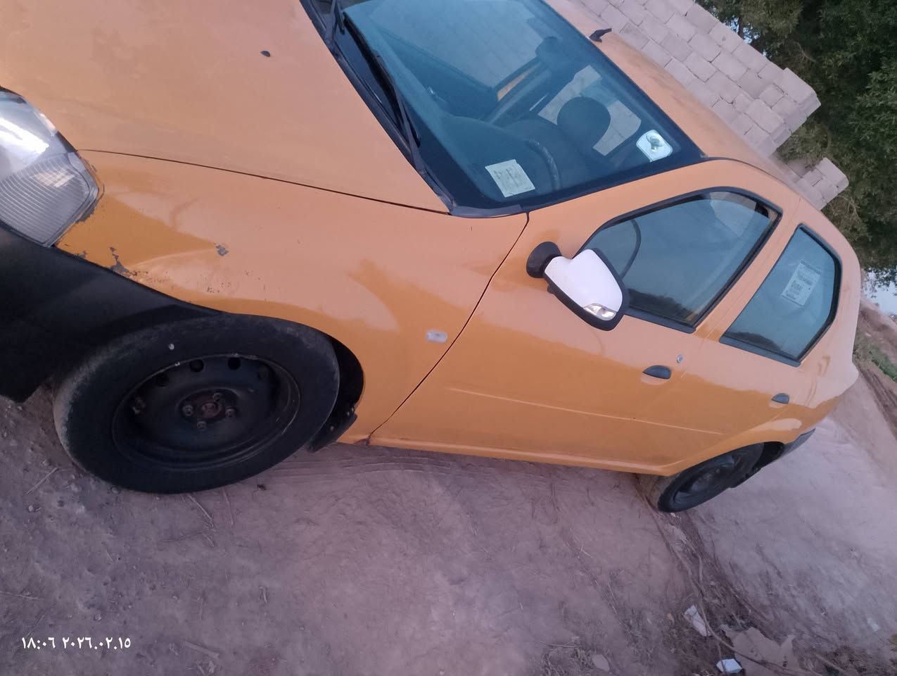 السلام عليكم من رخصت الادمن 
رينو لوكان موديل 2010 فحل ستيرن باور رقم بغداد مشروع وطني السنوية 2027 كير محرك جديد مكفولات السيارة كلش نظيفة  مصفرة تاخذ صافي تخم تاير السعر 35 مكان السيارة بغداد المحمودية ***********
***********
