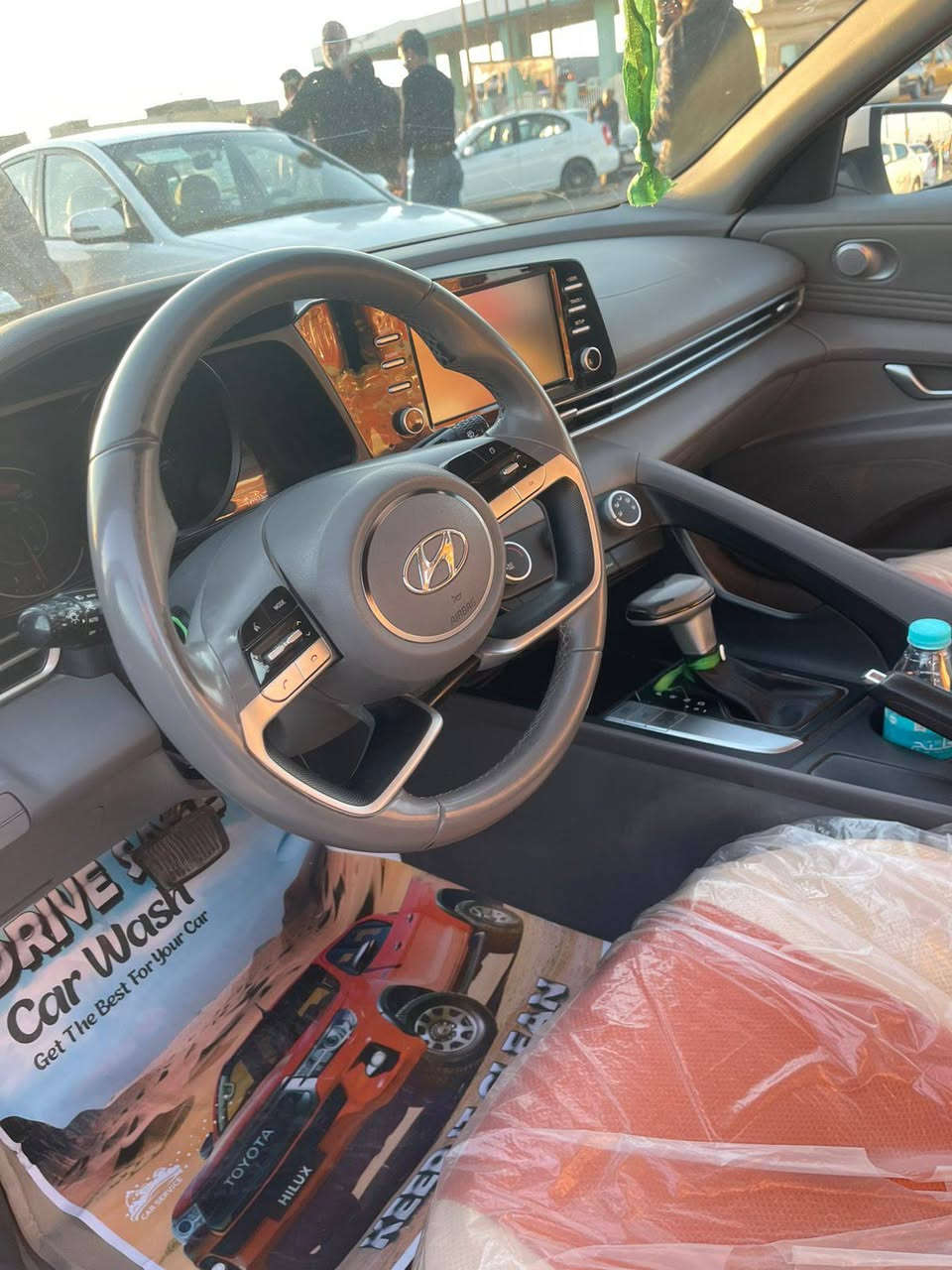 النترا موديل ٢٣ خليجيه 
جاهزه فول مواصفات عدى الفتحه 

بيه بارد بالجاملغ الخلفي بسيط جدا 

مكان السياره بصره زبير 

سعره ١٥٧ وبيه مجال تواصل على الرقم

***********
