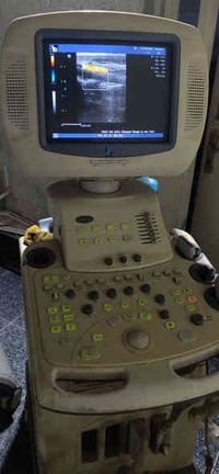 تحية طيبة يتوفر سونار نوع mindray Dc6 بروب واحد liner صورتة جدا ممتازة...