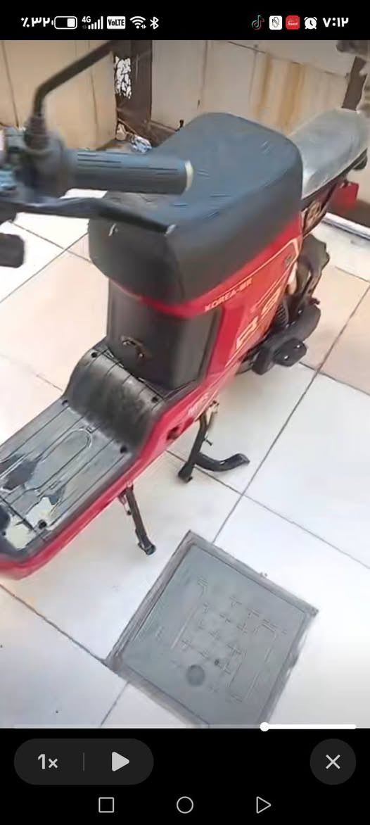 السلام عليكم دراجه R9 للبيع كلشي ما بيها صار شهر مشتري أي شي س ما بي م وت مواصفات معروف سرعة 109 البطاريات الدبل الدبل. 32 امبير تمشي بالشحنه 75 كيلو بالشحنه سعر 530 قفل الرقم ***********
