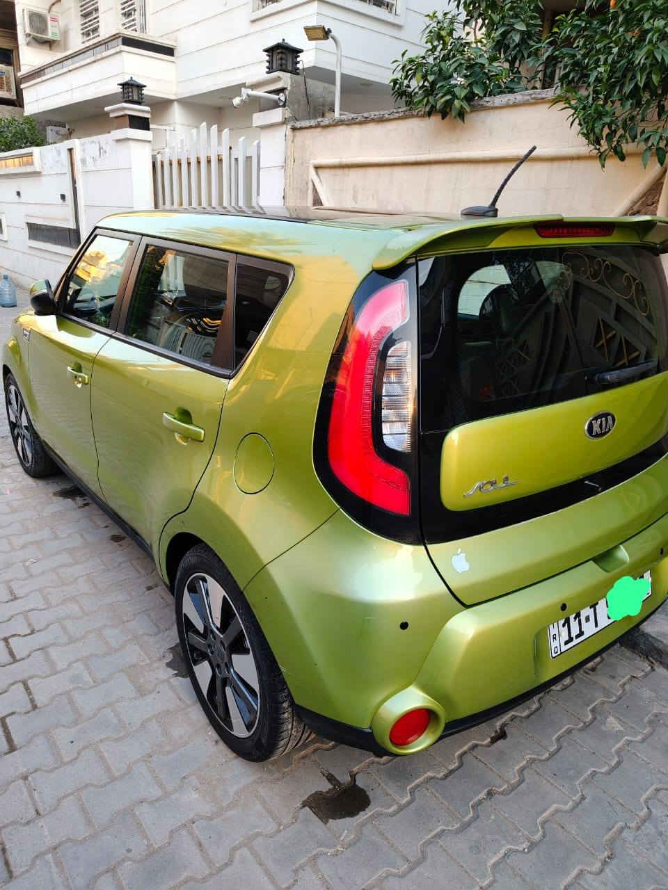 السلام عليكم .. كيا صول موديل 2017 جي تي لاين .. فول .. بانوراما و بصمة .. محرك 2000 وبيها نظام ايكو الاقتصادي  و هواية مواصفات لم اذكرها .. حادثها فقط  البنيد مصبوغ .. كل الايرباكات سليمة .. واللغد و الشاصي سليم ..رقم بغداد الجديد بأسمي تحويل ثاني يوم .. السعر 125 ورقة قفل  .. مكاني بغداد ***********

صور السيارة مع صور الحادث و سونار المندلاوي بالمنشور
