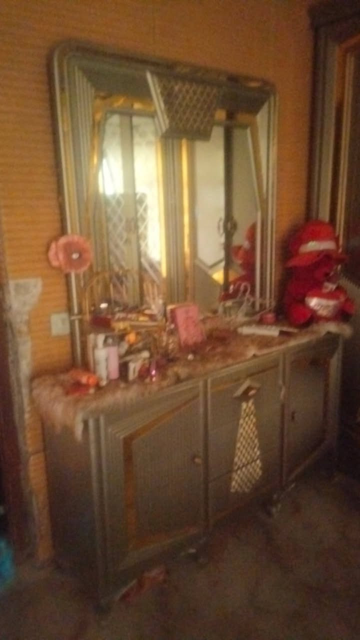 لبيع غرفه العراقيه ١٥٠٠
