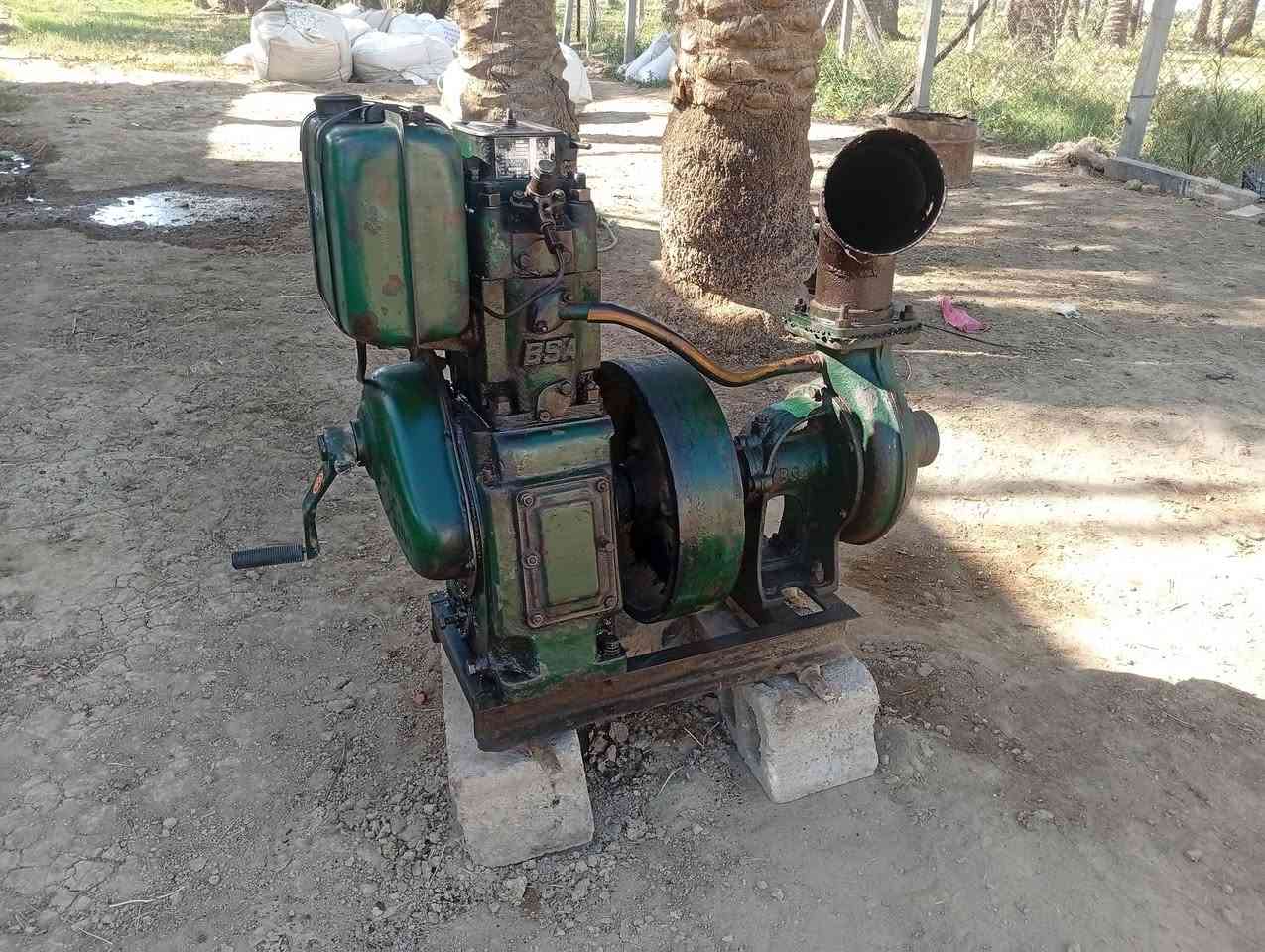 السلام عليكم ماطور 5 حصان خنزيره 4×4چبيه  ماطور جديد متعهد على الشغل ما مفتوح كله وضع شركه رقه نوعيه( BSA) مثل ما تشوفه بالفيديو متعهد على الشغل 
المكان بابل 
السعر 300 وبيه مجال 
الاتصال***********
