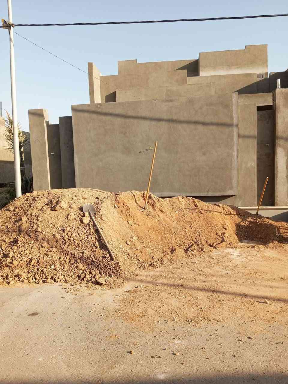جزء من اعمالنه اليوميه مستعدون الكافة الاعمال تفليش تكشير البيوت تدخيل وفرش سبيس وحدل وقلع ارضيات من الكاشي تزفيت الارباطات صب باتلو لنتن الاتصال على الرقم ***********
