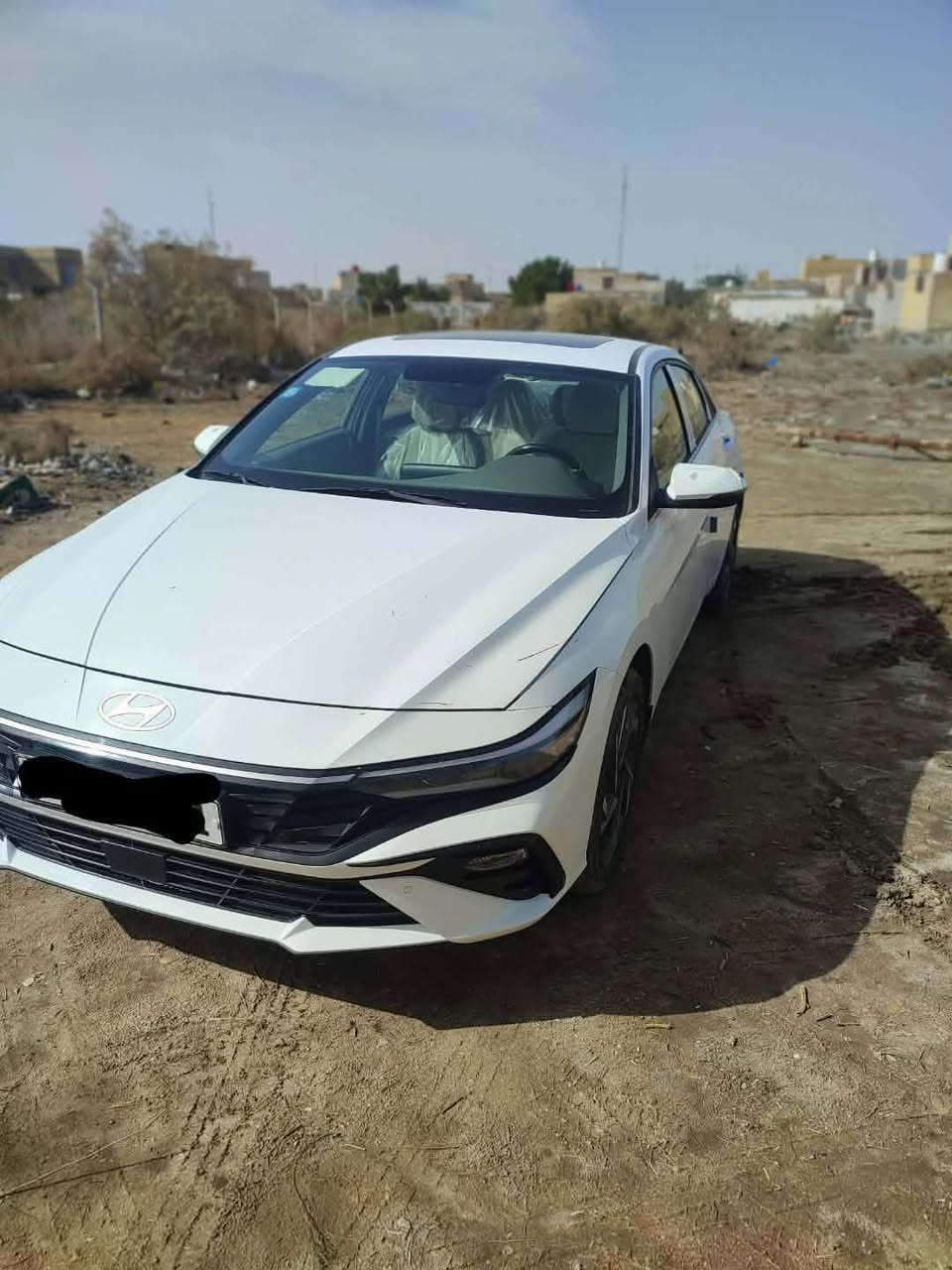 السلام عليكم النترا خليجي فول مواصفات 1/1موديل 2025 زيرو كفاله عامه مرقمه بصره موجوده بالناصريه الشراي يتصل على الرقم *********** غير متواجد على الفيس..
