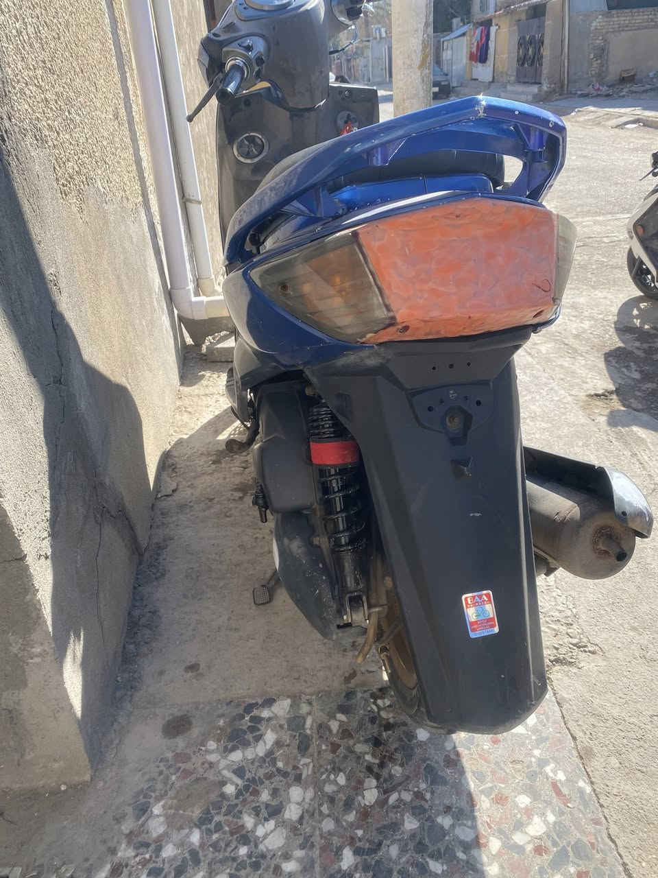 سلام عليكم سكنس فحل كابريتر مكينه مكفوله خرسه نكره سلف تخم تاير جديد كفرات بلاد كهربائيات كامله مكاني بغداد الحسينيه السعر 700وبيه مجال حك الجيه هـ***********
