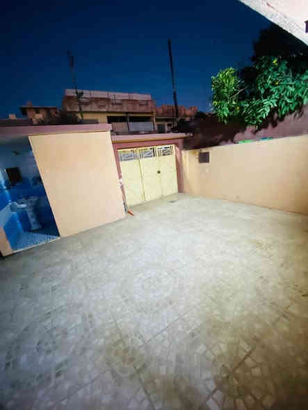 دار للإيجار – حي الوحدة (خلف تيم مارت)
المساحة: 200 متر – طابق أرضي
تفاصيل الدار:
• غرفتان نوم
• هول واسع
• غرفة استقبال
• مطبخ
• صحيات داخلية + صحيات خارجية
• كراج سيارة
للاستفسار اكثر مراجعة مكتب التطوير للعقار سايدين الميثاق مقابل مطعم رائدر بدر وقرب جامع لا إله إلا الله 
اوالاتصال على الارقام التالية🔸🔹  
 *********** واتساب + فايبر
‏*********** واتس + فايبر 
*********** واتس + فايبر
 *********** واتس + فايبر
1️⃣ يوجد بيوت  للبيع  سكني تجاري🏭
2️⃣ يوجد اراضي للبيع سكني زراعي🏡
3️⃣ يوجد تعقيب تحويل ملك عقار📋
4️⃣ يوجد  كادر مساحين اراضي📐
5️⃣يوجد كادر بناء بيوت 🧱
6️⃣ يوجد كادر تفليش بيوت 🏗
🔹 نستقبل كافه العروض التجاريه والسكنيه 
🔹وعروض الايجارات على مدار 24 ساعه
