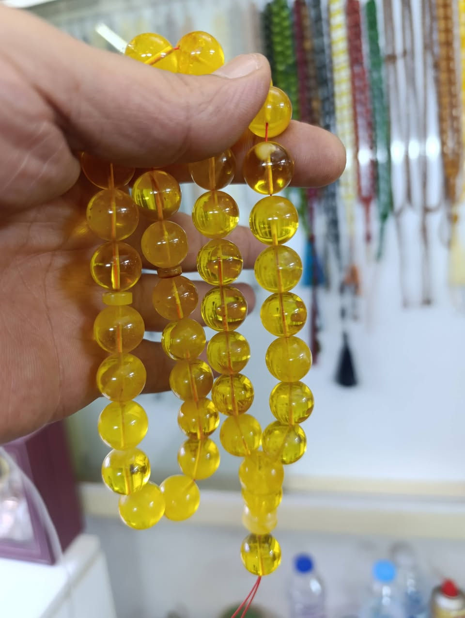 كهرب كلنكرادي جميلة وزن 62 غرام على 3 الف الغرام يوجد توصيل *********** خالد ابو علي الساعدي
