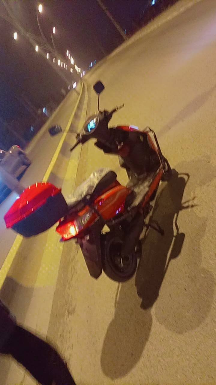 السلام عليكم
اخوان دراجه للبيع قبل شهر منزله الدراجه نضيف شرايع تعال خاص ودلل السعر خاص


**إذا كنت صاحب هذا الإعلان وتريد حذفه لأي سبب، رجاءا أرسل رسالة إلى الدعم الفني**