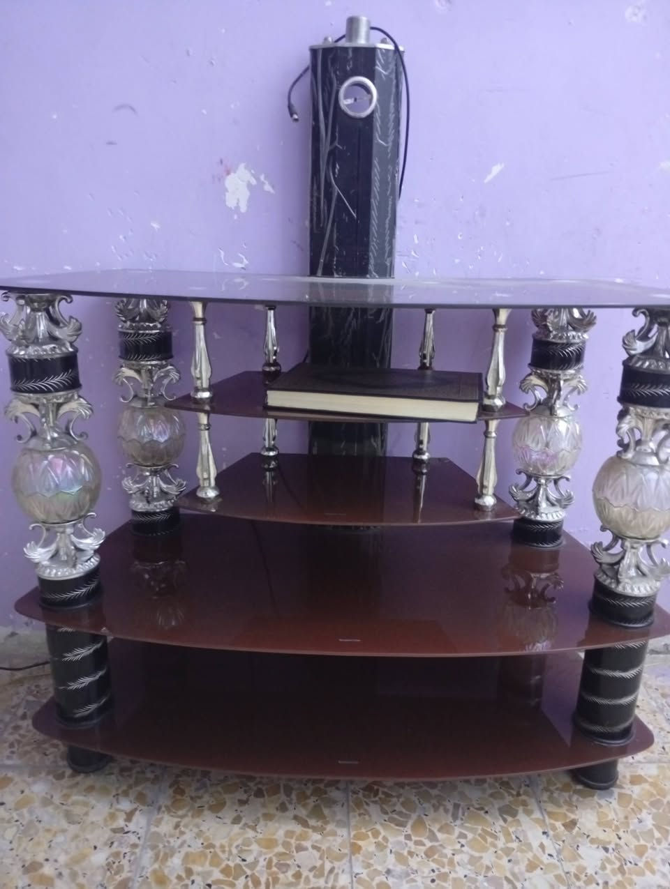 دوشك نفرين 20 
بوفية 60
ميز بلازمة 20 
صومية نفرين 10 
مكاني الحرية


**إذا كنت صاحب هذا الإعلان وتريد حذفه لأي سبب، رجاءا أرسل رسالة إلى الدعم الفني**