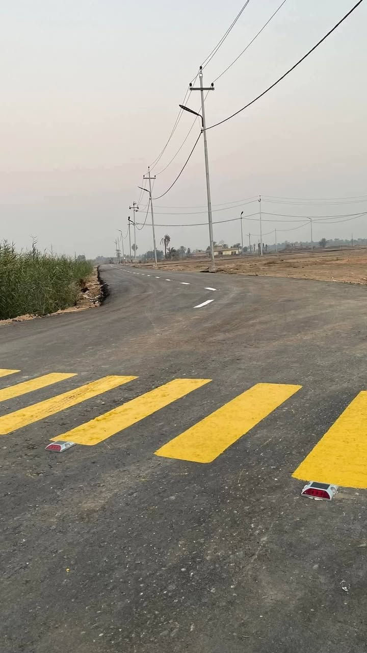 ‎.
قطعةللبيع (200متر  مربع ( طابو 

زراعي سند 25 )وتتوفر جميع الخدمات  ( ماء💧/كهرباء⚡️/ تبليط / أعمدة + إنارة / صبغ وتخطيط الشوارع ) *********** ‎للاستفسار الإتصال على الرقم6
***********
‎ موقع الأرض 
📍
‎جبلة - مقابل محطة بانزين خانة  عبيد السلطان - حي العدل الجديد📍مكلف بل نشر
