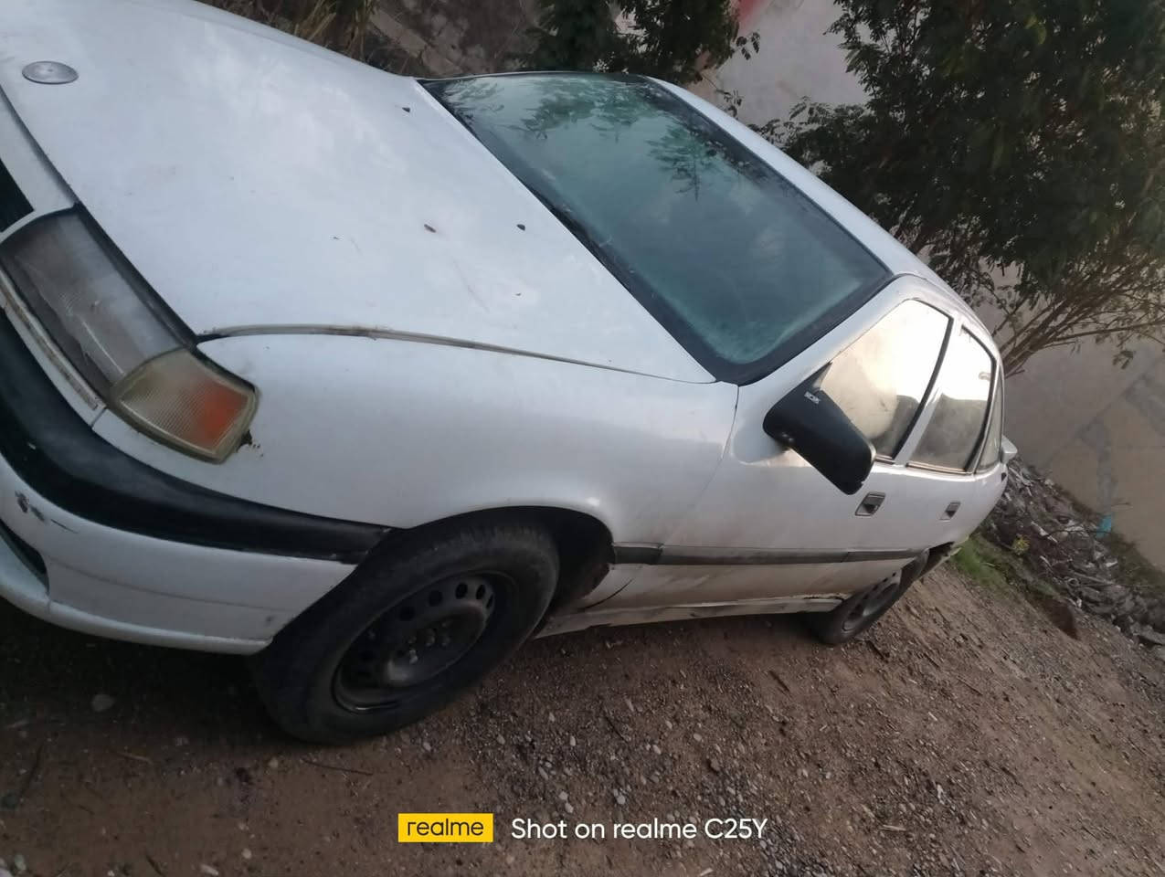 فكترا توماتيك 
حجم ١٦ بدون ضرر بدون صبغ رقم اخضر سنويه خضره اصلي يمي صاحبها ماندلو ابيعلك شرط عشاير ودوله عليه السعر 25 
***********
***********
