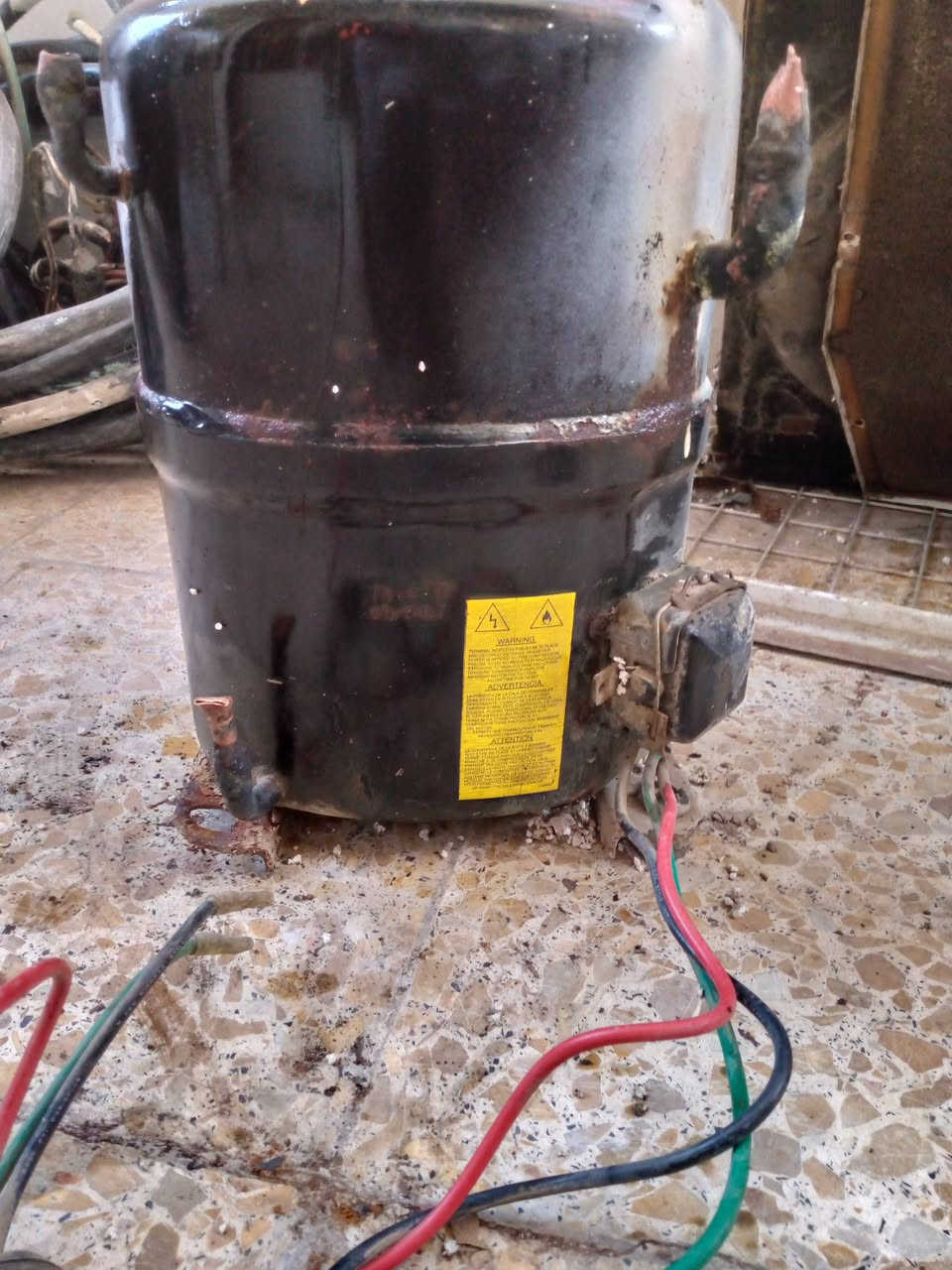 ماطور عدد اثنين شغلات على الفحص للبيع بغداد البلديات الاتصال *********** سعر الوحد 40الف
