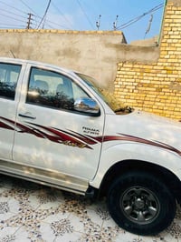 هايلوكس • ٢٠١٤ • اوتوماتيك