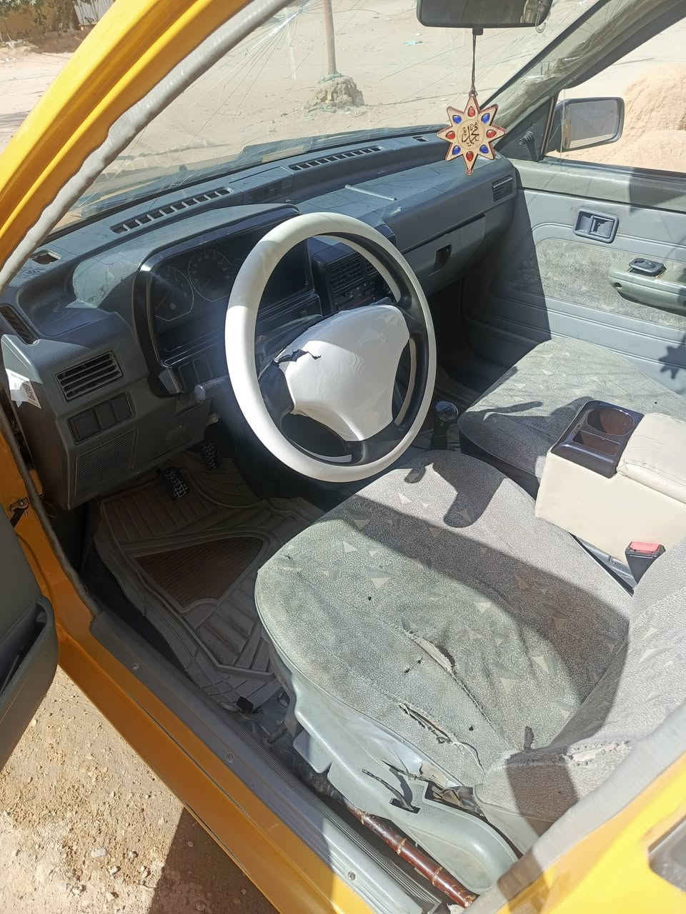 السلام عليكم سايبه للبيع موديل 2011 السيارة حلوة مابيها اي ضربه قويه بس الي بالصورة مكينه وگير خير من الله شواصي وبرانگيت كارتون 
السعر 27 وبيها مجال مكاني كربلاء الاسكان العسكري الرقم***********
