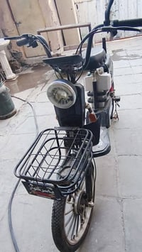 دراجه شحن للبيع مااعرف شنو عطله المكان البياع حي التراث الأتصال عله ال...