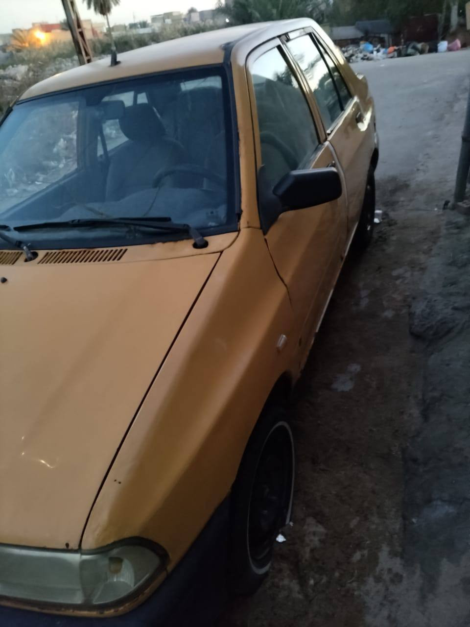 السلام عليكم سيارة سايبا للبيع موديل 2015 رقم بصره سنويته  ال 2028 سياره مصفره هيها وغرامه راعيه موجود يريد مداور محركه مكفول لاتنقيص ولاتبخير ولكير مكفول بس ارابع يفلت تخم تاير وبيه خياس بس الدوسه صفحت الصدر سياره جاهزه لشغل مكانه بصره كرمت علي السعر 20 وبيه مجال حك جيه الاتصال ***********
