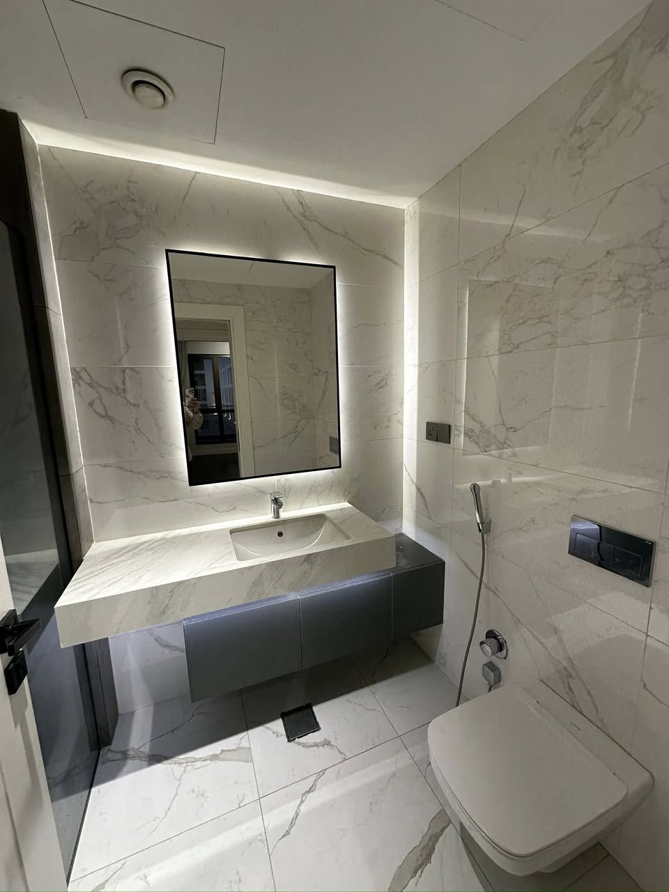 Boulevard two bedroom for rent 750$ 
WhatsApp *********** 

Bulvar üzerinde iki yatak odalı daire kiralık 750$
WhatsApp ***********

شقة غرفتين نوم للإيجار في شارع بوليفارد، 750 دولارًا أمريكيًا
للتواصل عبر واتساب: ***********

بۆلیڤار دوو ژووری نوستن بۆ کرێ 750$ 
واتسئەپ ***********
