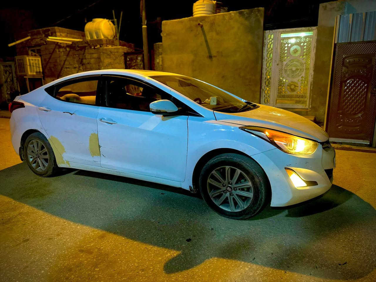 الانتره للبيع موديل 2014 شكل ال 15 سعرها ١٠٠ مع مجال تفاصيل وتواصل ع هذا رقم ***********
