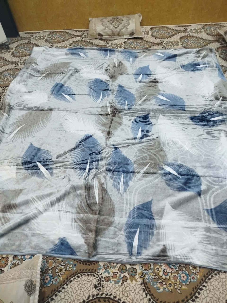 ماشەلا هاتەوە بەتانی دوونەفەری یەک بەرگ شتی باش ٣٥پینجی بازاری لای من 2دانە بە 25 بەلاشە گەیاندن هەیە ***********
