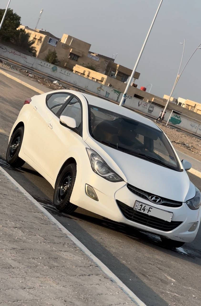 سلام عليكم
النترا  خليجي موديل 2012
 كفاله من ظربه وصبق وتبديل
   مكينه 1800 دوش تبريد ثلج❄️
منضومه زنون
تخم تاير ويل كب 
دومشه عامه  بسمي تحويل ثاني يوم
السياره جاهزه للخير 
السعر. 108 
للتصال *********** غير متواجد عل الفيس
