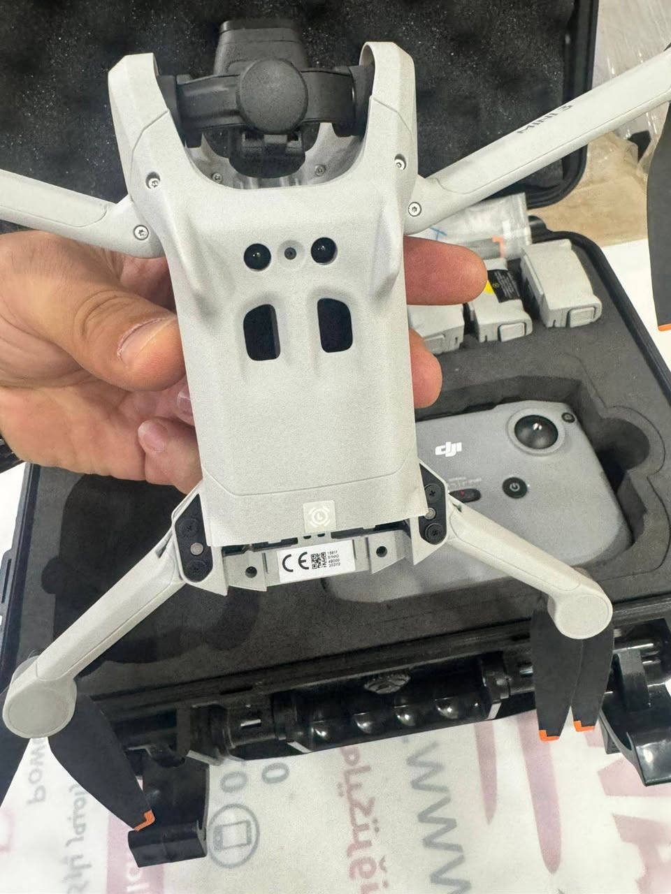 Dji mini 3 combo
نرخي ٨٥٠ هه زار ١٠٠ له ١٠٠ خاوينه شختي نيه  شوين سليماني 
واتساب ***********
