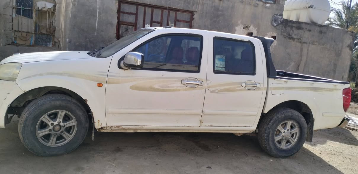 السلام عليكم سياره كريت ويل مديل 2012 سياره مكفوله من الضربه كير ومكينه خير من الله سنويه جديده 30 السياره بيه بس خياسات السعر 58  المكان الدوانيه الحمزه الشرقي 
رقم الهاتف ***********
