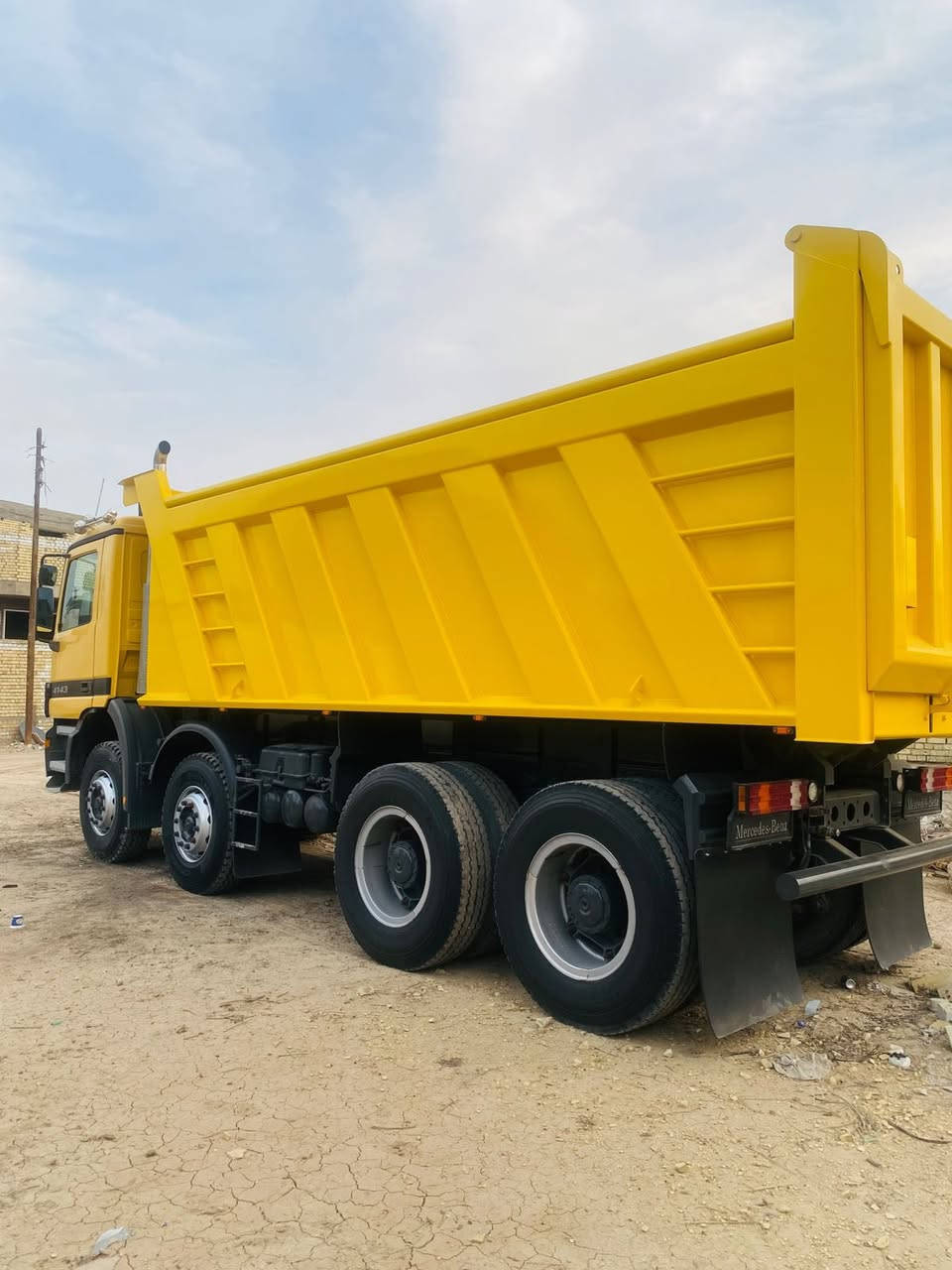 للبيع اكتروز شمعه دخول جديد كير كهربائي بدي علي الدلفي ما محمله ولا درب تخم تاير سياره معمره فول رقم بصره تحويل ثاني يوم السعر 6 $ وبيه مجال ***********
