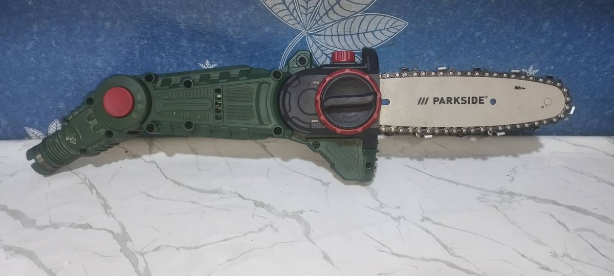 كوسرة سنفرة جدران كهرباء
كوسرة شحن بدون بطاريه 
دريل مال تونگ شغال شرط بدون بطاريه 
منعمة اصباغ شحن بدون بطاريه 
منشار شحن بدون بطاريه 
كلهن شرط الشغل السعر 50 بلاش 
***********
يوجد توصيل
