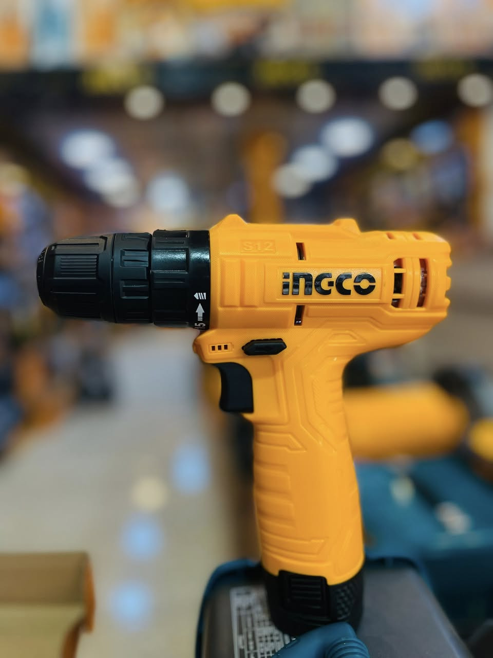 أقوى عرض بمناسبة الموسم! 🔥
دريل (شحن) INGCO الأصلي 12 فولت.. الجودة اللي تعتمد عليها وبأرخص سعر بالعراق!
• ✅ الأداء: مثالي لشد وتفتيح البراغي وكافة الأعمال المنزلية.
• ✅ المواصفات: بطارية ليثيوم قوية + شاحن أصلي + لقمة فتح وشد هدية.
• ✅ التحكم: سرعات متغيرة و15 درجة عزم لضمان دقة الشغل.
💰 كل هذا بـ 35ألف دينار فقط!
🚚 والتوصيل "مجاني" لكل المحافظات!
لا تتردد.. الكمية محدودة. احجز الآن وريح بالك بالأعمال المنزلية!
(للطلب ارسل رسالةوتساب  على: [***********
