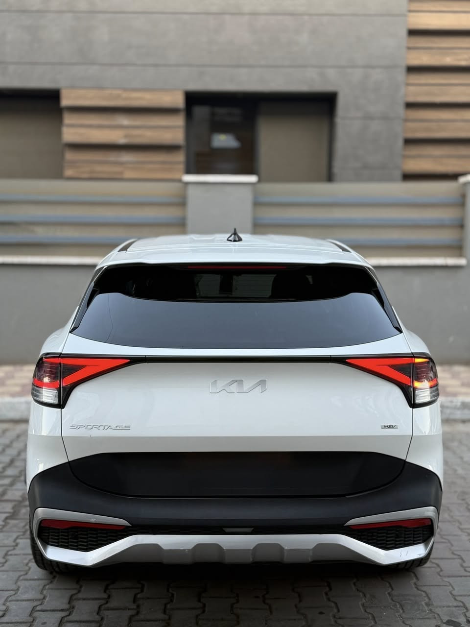 كيا سبورتج 2023 وارد امريكي هايبرد
محرك 1.6 تيربو هايبرد
شاشه
كامره
عداد دجتال متغير الالوان
انضمه قياده 
Sport
Eco
Smart 
نصام نزول من المنحدرات 
Autohold التوقف
السياقه شبه الذاتيه
تحديد مسار
گير ماوس 
صور الحادث مرفق
تبريد قطعتين
تبريد شاشه
حادثها جاملغ امامي وحافه من البنيد بدون دواخل السياره نضيفه جدا
ماشيه 89000km
مكان السياره بغداد
السعر 185 وبيها مجال للشراي.

***********للاستفسار
