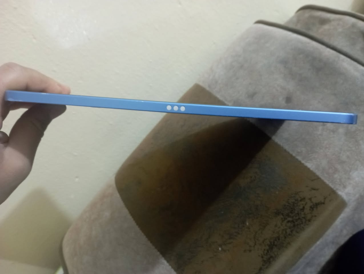 سلام عليكم ايباد 11/ A16
ذاكره 128 
بطاريه 95
جهاز نضيف ممفتوح 
بي طختين خفيفات بالضهر 
475 وبي مجال قليل للشراي 
عنواني الشعب متواجد ماسنجر


**إذا كنت صاحب هذا الإعلان وتريد حذفه لأي سبب، رجاءا أرسل رسالة إلى الدعم الفني**