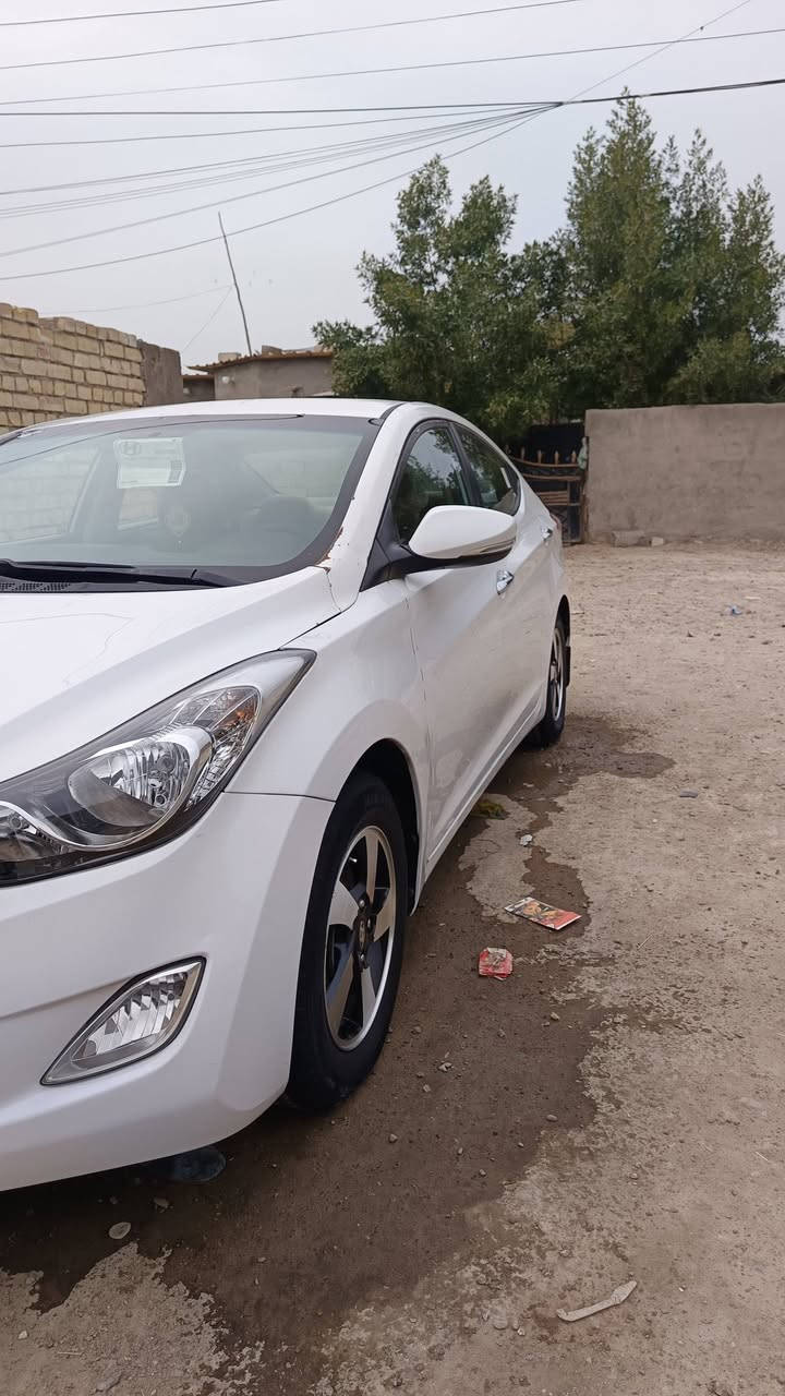 السلام عليكم،لبيع النترا موديل 13خليجي مكينه 1800بيه قطعتين تبديل جاملغ جهة السايق والبنيد بيه على كد اصبعين بل شاصي على حطته لامعمر لامكحل ولا مصبوغ والباقي كفاله من كلشي عداد المسافه 150كم مواصفات معروفه شاشه وكامره ابلاد اشايربل مري تحكم جهتين نضام ايكو مري شفط 5ويل كب تخم تاير جديد صدر جديد تدفه وتبريد شغالات شرط الفحص سنور موجود مكاني الدوره السعر 105الاتصال ***********،الي مايعجبه يعبر بصلاة على محمد وال محمد
