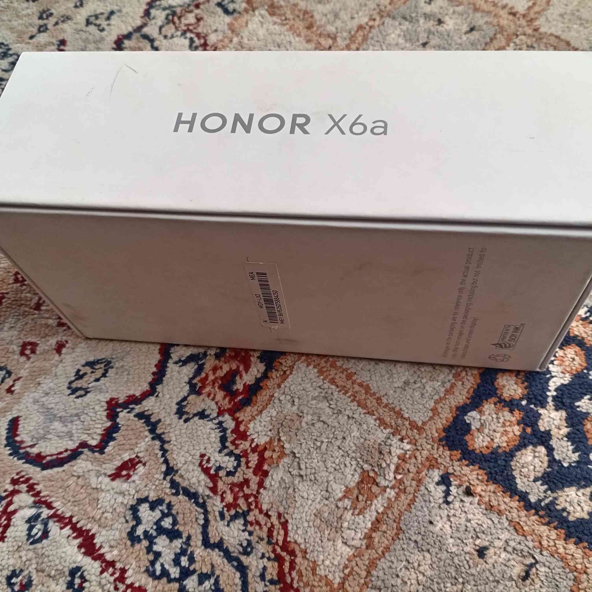السلام عليكم من رخصه الادمن للبيع مبايل هونرx6aنسبه النضافه 75/100  جهاز نضيف ميزه الشحن السريع ذاكره 128 مكاني الحفريه للإستفسار ***********
