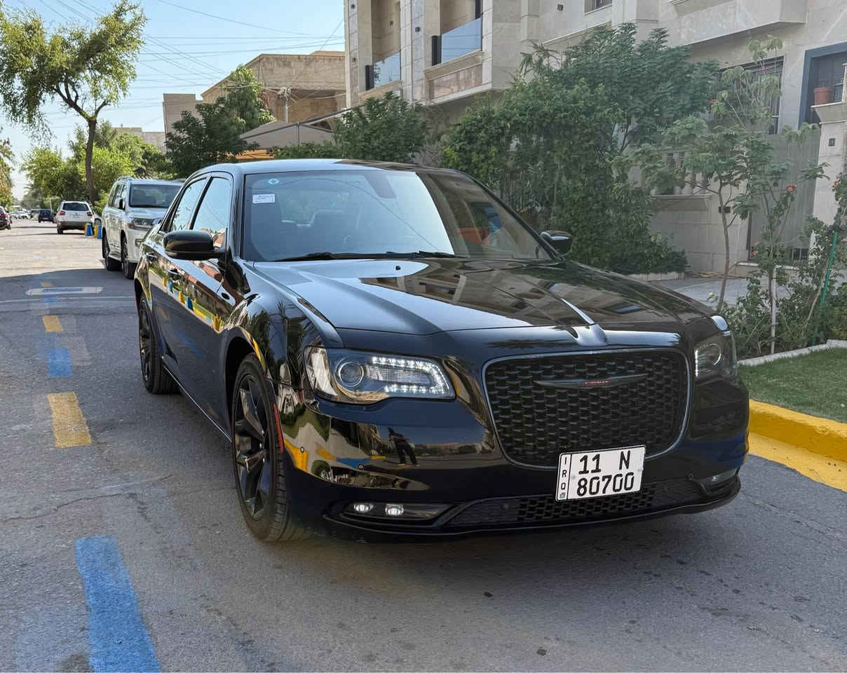 السلام عليكم 
للبيع اوباما S ٢٠٢١ وارد امريكي 
فول ما عدى البانوراما  حساسات امامي خلفي رادار جانبي كشنات تدفئه مكينه سته سلندر ٣٦٠٠
حادث موضح بالصور صبغ جاملغ وتبديل باب وبنيد حادث امريكا وكلير باب وجاملغ خلفي 
مكان السياره بغداد زيونه 
*********** بغداد, العراق
