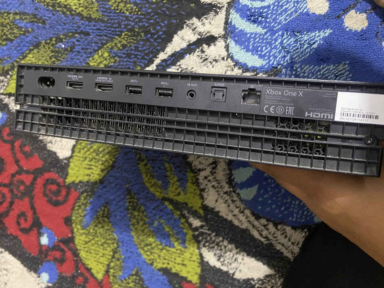 سلام عليكم اكس بوكس وان اكس ذاكره تيرا  كامل محلقاته يده واير كهرباء فيشى فوركي جهاز يشغل فوركي 4K ستخدام نضيف  جدا وبي كيم باس ٢٠يوم شاشه سامسونك حجم ٣٢ اذا تريدها ويا لبلي او لبلي بوحده كلش عادي سعر معاى شاشه 200وبي مجال مكاني بغداد مدينة صدر رقمي ***********متواجد فيس مازنجر واتساب
