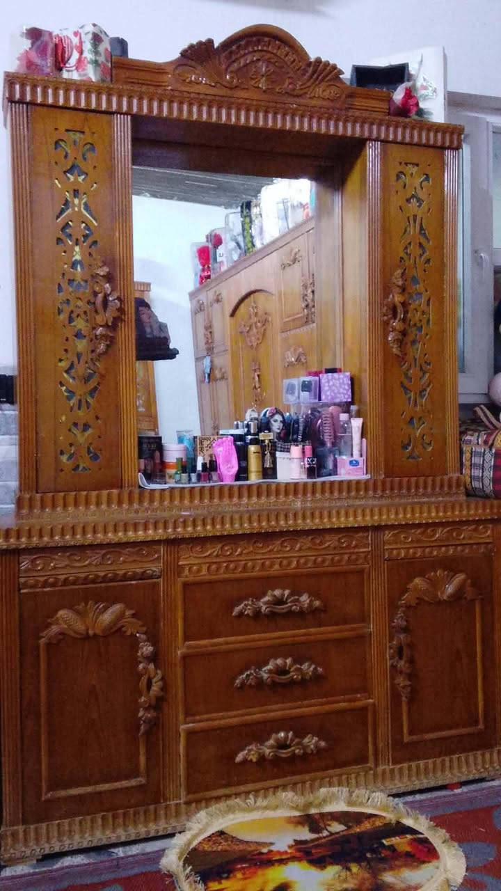 للبيع غرفه نوم ابراج السعر مليون و٣٠٠ للتواصل ***********
