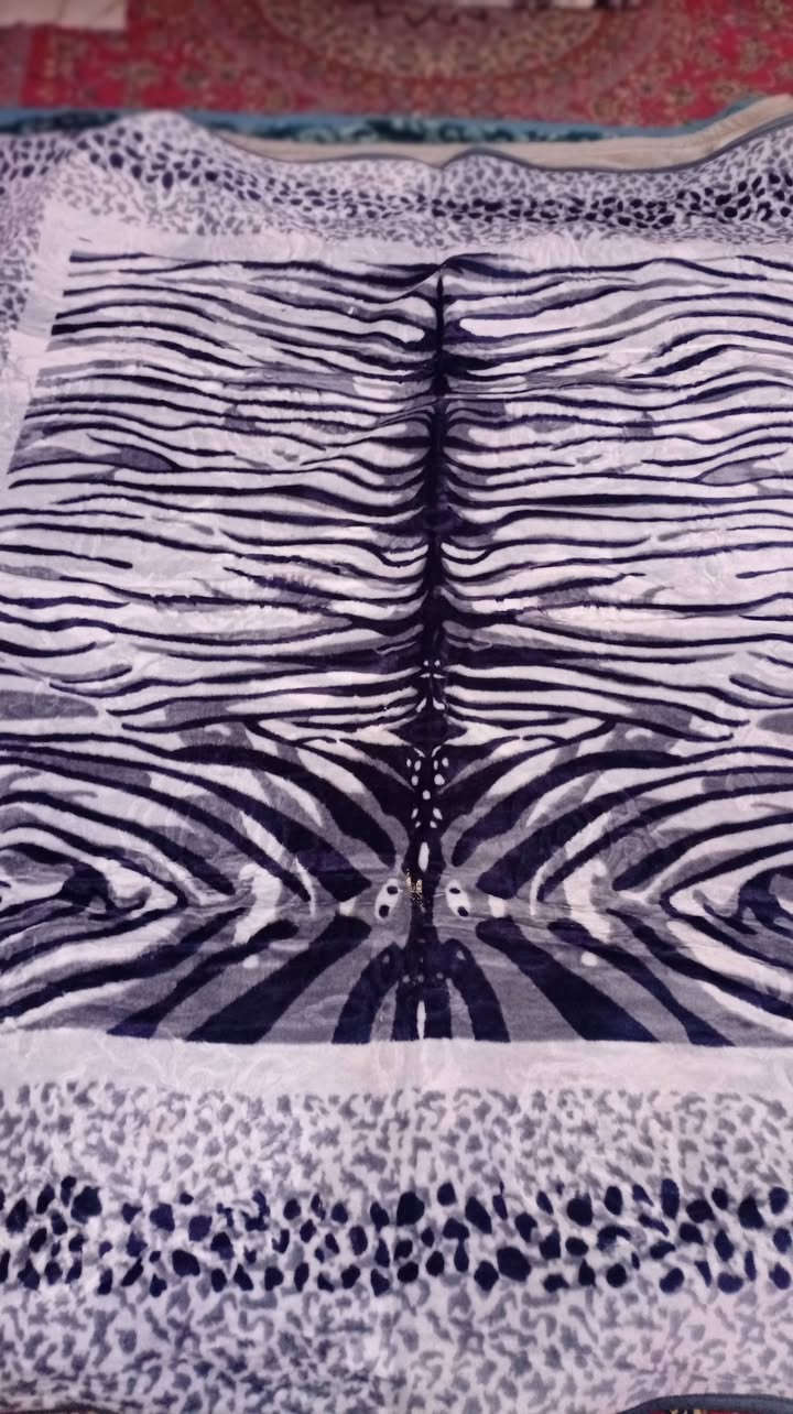 بطانيات باله اثخان وحفر ونفرين كبار ب9القطعه ***********بي واتساب
