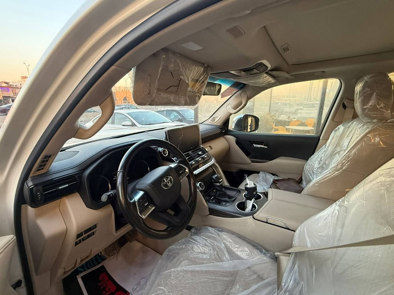 لاندكروز 2023 Vx لمتدد سياره فول ماشيه 51 مكفوله كفاله عامه 4 كامرات السعر 66500 الف دولار وبيه مجال لشراي استفسار اكثر *********** 
عنوان بغداد السيديه
