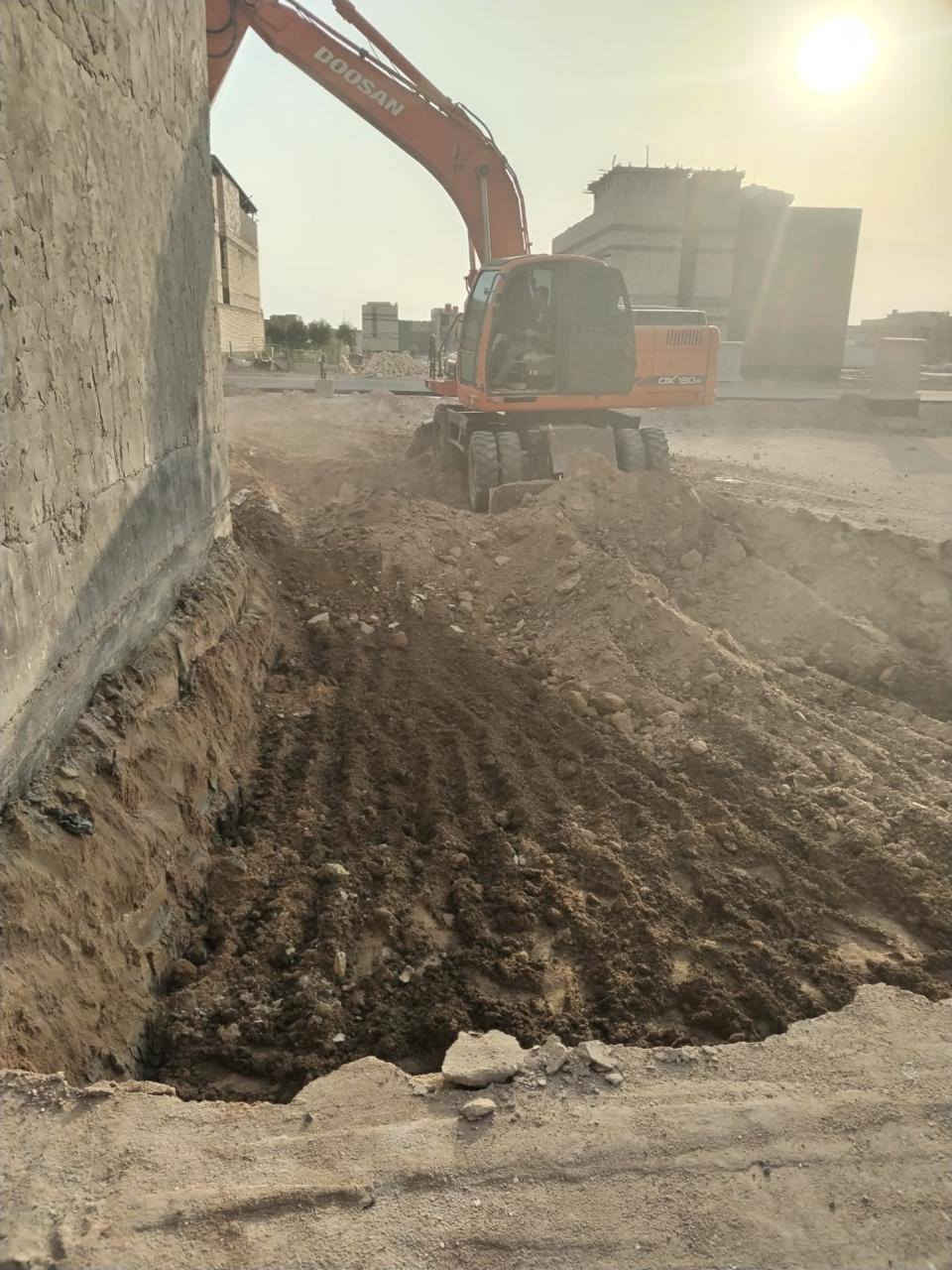 سلام عليكم اشتغل حدل وقلاع ودفن وشغل حلو وهذه رقمي *********** وتفليش
