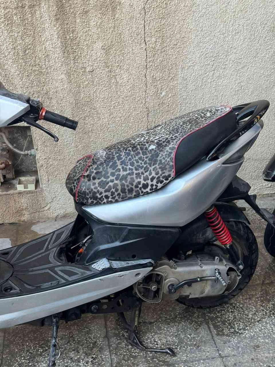 ماكس مضلع بيهة نواقص الدراجة شغالة مجفت جديد تشتغل جطل بدون سويج اكفل سرقة سعره ٢٥٠ وبيهة مجال حك الجية لا نضوج ولا دخان ***********
