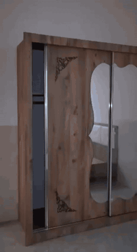 غرفه نوم للبيع السعر ٣٠٠ الف بس بدلت الصوميا بوحده اصليه نظافه الغرفه ٩٠ % مكاني بغداد الشعب بضهر المحكمه قريب ع الشارع العام *********** @إشارة
